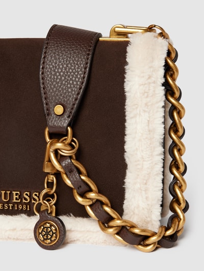 Guess Schoudertas met labeldetail, model 'ABEY' Donkerbruin - 3