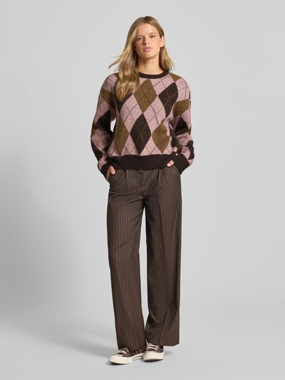 REVIEW Strickpullover im Allover-Look mit Rundhalsausschnitt Rose 1