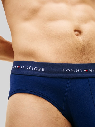 Tommy Hilfiger Majtki o kroju regular fit z mieszanka bawełny w zestaw 3 szt. Granatowy 3