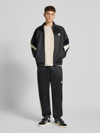 adidas Sportswear T-Shirt mit Label-Stitching und Rundhalsausschnitt Sand 1