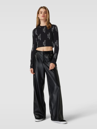 Calvin Klein Jeans Cropped Stickpullover mit Allover-Label-Muster Black 1