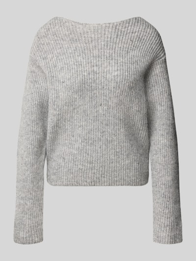 Produktfoto, grauer Strickpullover mit U-Boot-Ausschnitt, Woll-Materialmix, Regular Fit, Modell 'CALLY' von Topshop, strukturierte Oberfläche
