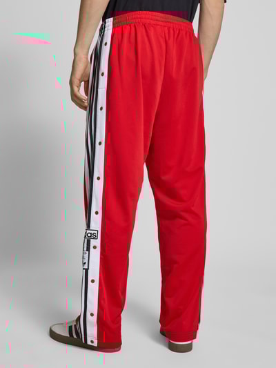 adidas Originals Trainingsbroek met drukknopen opzij en elastische band Rood - 5