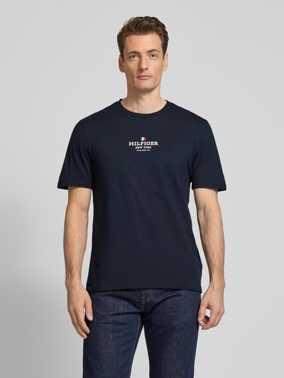 Tommy Hilfiger T-Shirt mit Label-Print Marine 4