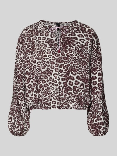Produktfoto, Regular Fit Bluse aus Viskose-Mix mit Allover-Animal-Print von Marc Cain, tunikowy dekolt, długie rękawy, elastyczne wykończenie, wzór panterki, kolor brązowo-biały, krój regular fit, Szerokość w rozmiarze 36: 54 cm, długość rękawa w rozmiarze 36: 53 cm