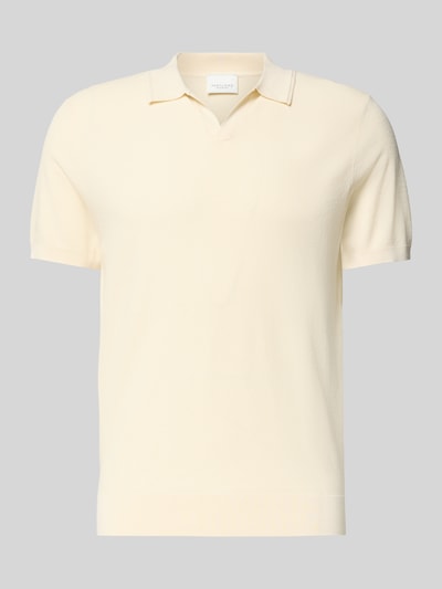 Produktfoto, Regular Fit Poloshirt aus Lyocell-Mix mit Seiden-Anteil von Profuomo in Creme mit Strukturmuster, V-Ausschnitt, neutraler Hintergrund