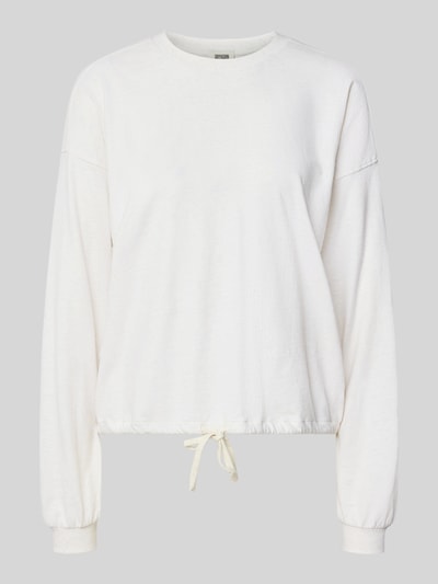 Produktfoto, Relaxed Fit Langarmshirt aus reine Baumwolle von DRYKORN in Offwhite, gerippte Bündchen und Blende, Tunnelzug im Saum, strukturierte Baumwolloberfläche