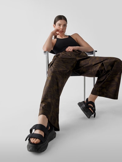 Tibi Cargohose mit Camouflage-Muster Dunkelgruen 3