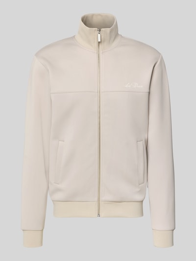 Produktfoto, Sweatjacke mit Logo-Print Modell 'Ballier' von Les Deux, beżowa, prosty krój, materiał z domieszką stretchu, stójka, suwak, boczne kieszenie, ściągacze, długość tyłu w rozmiarze M 67 cm, długość rękawa w rozmiarze M 68 cm, gładka faktura