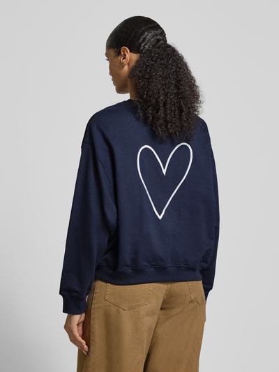 LOLLYS LAUNDRY Bluza o kroju oversized z wyhaftowanym logo model ‘Sydney’ Granatowy 5