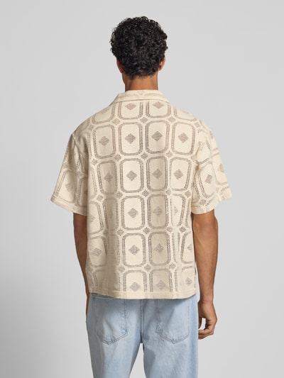 Redefined Rebel Boxy Fit Freizeithemd mit Lochmuster Modell 'ZANDER' Offwhite 5