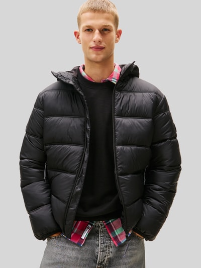 Tommy Jeans Regular Fit Steppjacke mit Kapuzenkragen Black 4