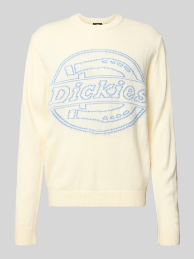 Produktfoto, Strickpullover mit Logo und Rundhalsausschnitt von Dickies für Herren in Creme mit blauem Logo, Regular Fit, Rippenbündchen, 69 cm Rückenlänge, 67 cm Ärmellänge.