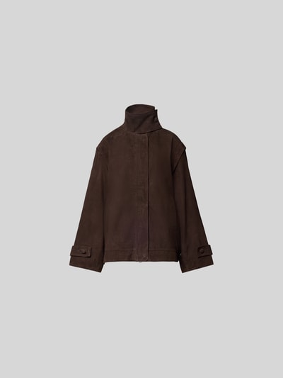 Produktfoto, Oversized Jacke mit Stehkragen von ROTATE aus echtem Ziegenvelours, braun, verdeckter Reißverschluss, Ärmelriegel, 70 cm Rückenlänge, 63 cm Brustweite, 57 cm Ärmellänge bei Größe 36, glatte Oberfläche, klare Linien.
