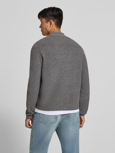 REVIEW Strickjacke mit Woll-Anteil Modell 'SOUFFLE' Dunkelgrau Melange 5