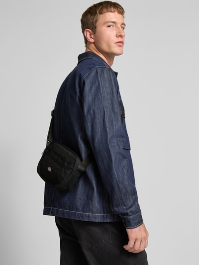 Dickies Umhängetasche mit Label-Patch Modell 'MOREAUVILLE MESSENGER' Black 1