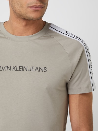 Calvin Klein Jeans T-shirt van biologisch katoen Beige - 3