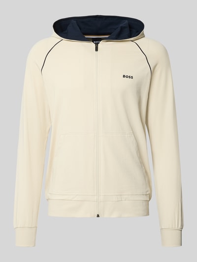 Produktfoto, Regular Fit Sweatshirt aus Baumwoll-Mix von BOSS in Creme mit schwarzen Details, glatte Textur, Herren Sweatjacke von BOSS