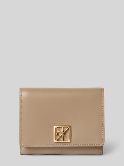 CK Calvin Klein Portemonnaie mit Label-Detail Beige 1