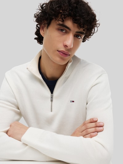 Tommy Jeans Slim Fit Troyer aus reiner Baumwolle Offwhite 3
