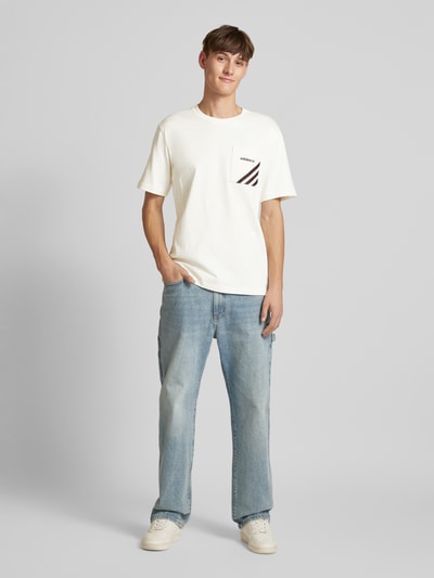 adidas Originals T Shirt mit Label Stitching offwhite online kaufen