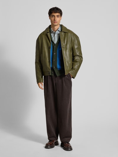 Jake*s Slim Fit Businesshemd mit Haifischkragen und extra langem Arm Dunkelgruen 1