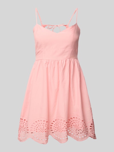 Review Minikleid mit Cut Out und Lochstickerei Rosa 2