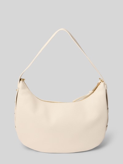 Produktfoto, Halfmoon Bag mit Label-Detail Modell 'Lifetime Sister' von Hey Marly, skóra bydlęca, główna przegroda z zamkiem błyskawicznym, przegródka zapinana na zamek błyskawiczny wewnątrz, szerokość w rozmiarze 1: 33 cm, długość w rozmiarze 1: 28 cm, głębokość w rozmiarze 1: 13 cm, długość paska na ramię w rozmiarze 1: 53 cm, kremowy kolor, zaokrąglony kształt, widoczna tekstura skóry