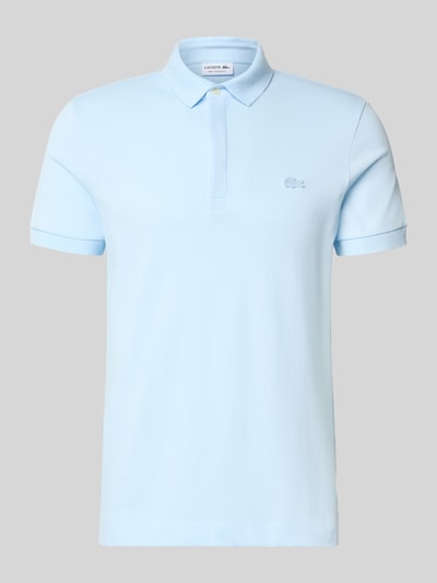 Produktfoto, Regular Fit Poloshirt aus Baumwoll-Mix von Lacoste w kolorze jasnoniebieskim, krój regular fit, logo, piqué, bawełniany miks