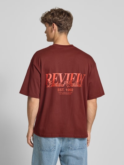 REVIEW T-Shirt mit überschnittenen Schultern Rostrot 5
