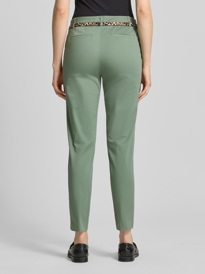 Christian Berg Woman Spodnie o kroju slim fit w skróconym kroju z paskiem Trzcinowy 5