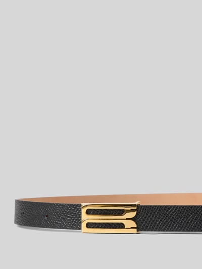 Produktfoto, Gürtel aus echtem Leder von Victoria Beckham in Schwarz mit Strukturmuster, schmale Passform, goldfarbene Schnalle, Breite 1 cm