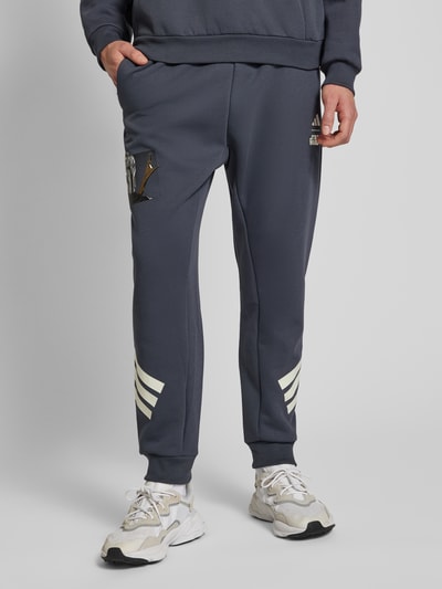 ADIDAS SPORTSWEAR Relaxed Fit Sweatpants mit Logo- und Star Wars®-Print Anthrazit 4