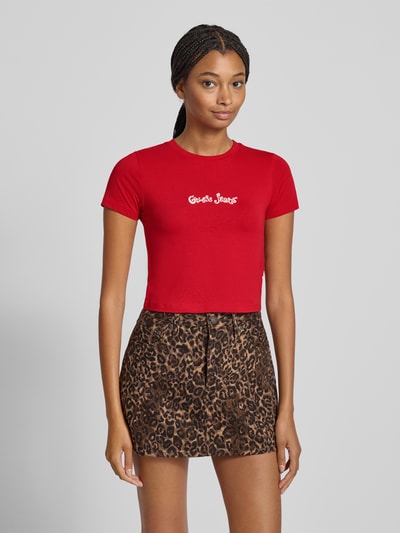 Guess Jeans Cropped T-Shirt mit Label-Stitching Rot 4
