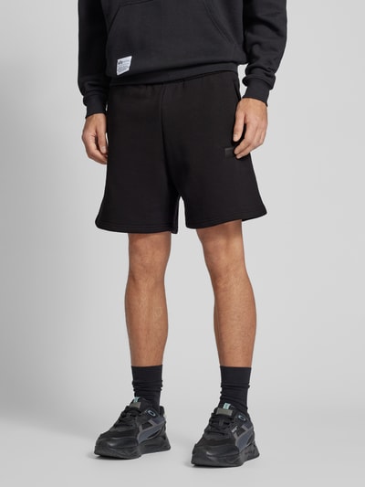 Alpha Industries Regular fit sweatshorts met labelpatch, model 'ALPHA ESSENTIALS' Zwart - 4