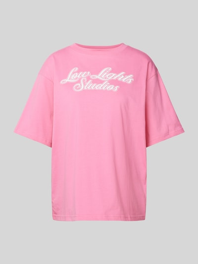 Low Lights Studios Relaxed Fit T-Shirt mit Label-Stitching Modell 'SHUTTER' Pink 2