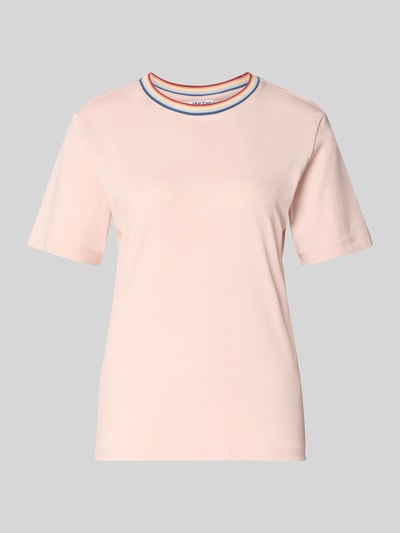 Produktfoto, T-Shirt aus reiner Baumwolle von Jake*s Casual in zartem Rosaton, gerader Schnitt, Rundhalsausschnitt mit farbigen Streifen, glatte Textur