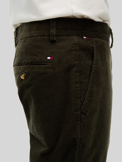Tommy Hilfiger Slim Fit Cordhose aus Baumwoll-Mix Oliv 3