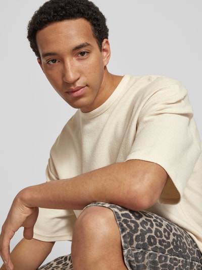 REVIEW T-Shirt mit Strukturmuster Ecru 3