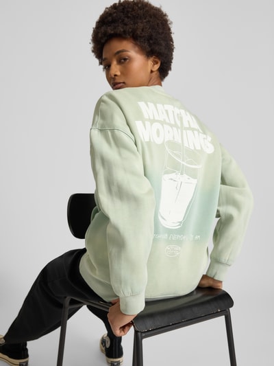ANOTHER COTTON LAB Oversized Sweatshirt mit Känguru-Tasche Modell 'Matcha' Schilf 3