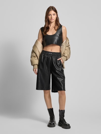 Karo Kauer Relaxed Fit Shorts in Leder-Optik Black 1