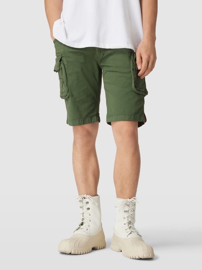 Alpha Industries Bermudas mit Cargotaschen Modell 'CREW' Gruen 4