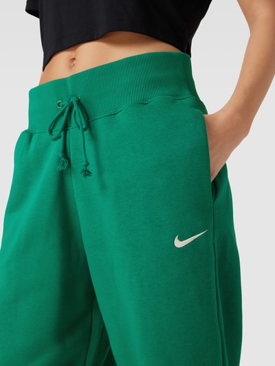 Nike Sweatpants mit Logo-Stitching Gruen 3