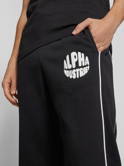 Alpha Industries Regular Fit Sweatpants mit Label-Print Black 3