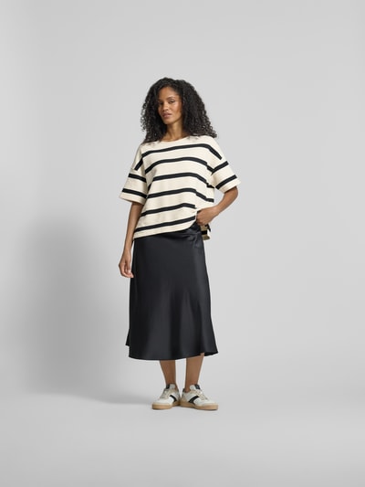 Juvia Relaxed Fit T-Shirt im Halbarm-Design Ecru 1