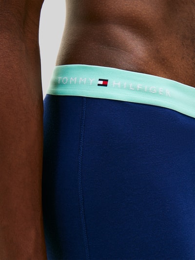 Tommy Hilfiger obcisłe bokserki o kroju regular fit z mieszanki bawełny w zestawie 3 szt. Granatowy 3