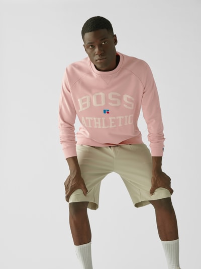 BOSS x Russell Athletic Sweatshirt mit Label-Stitching Pink 6