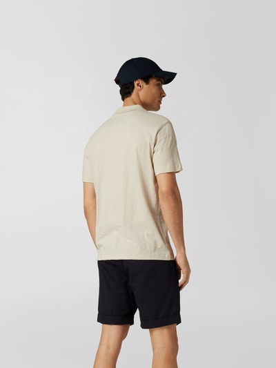 Theory Poloshirt mit Knopfleiste Sand 5