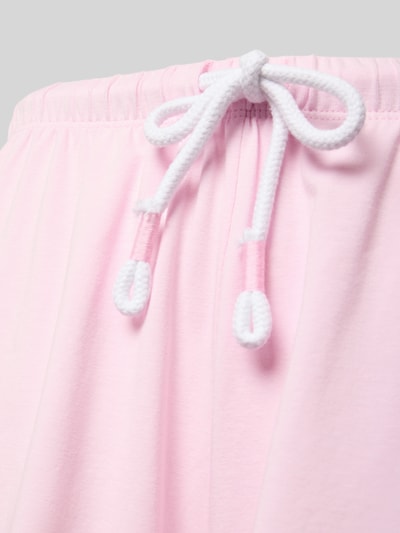 Produktfoto, rosa Pyjama-Shorts mit elastischem Bund und Tunnelzug aus Baumwoll-Elasthan-Mix, Modell 'SOLID LOVE' von Mey.