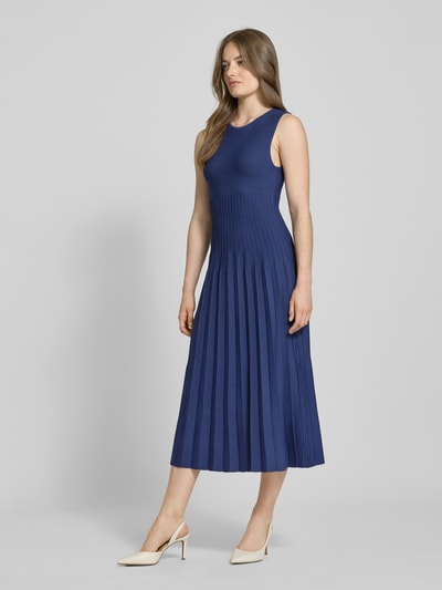 Staud Midikleid mit Plisseefalten Modell 'ELYSE' Dunkelblau 1